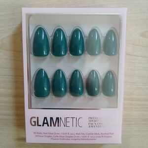 Glamnetic Press On Nails In Emerald Green Brand New ~ Sealed